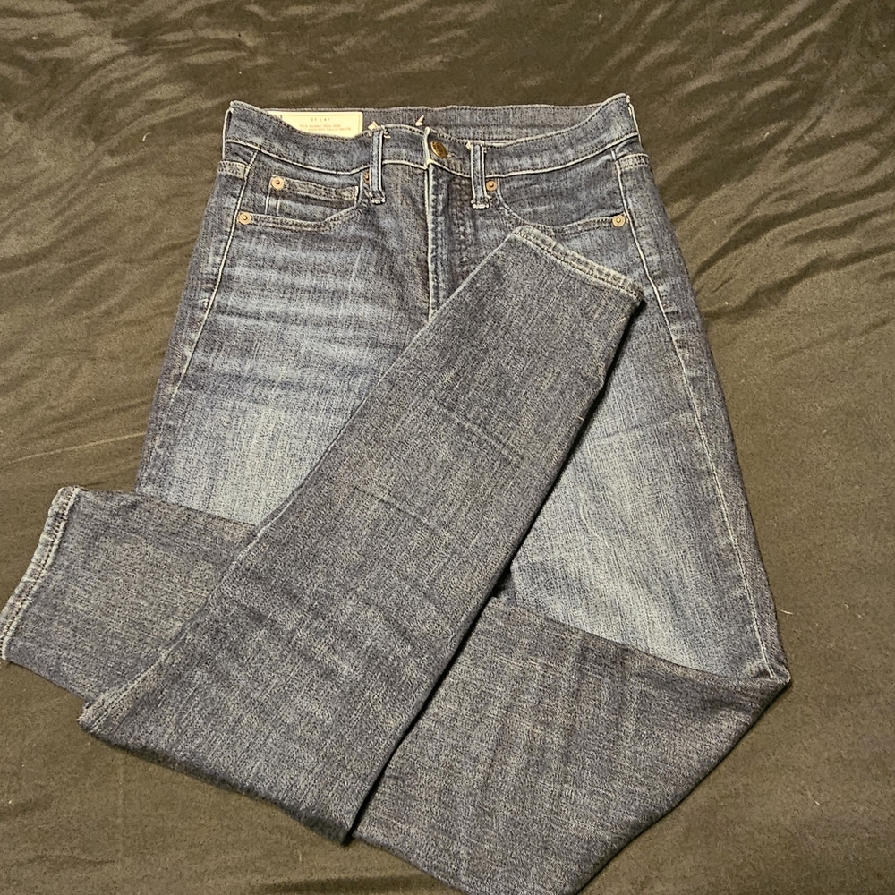 Ladies GAP Denim. True Skinny Highrise. 27 Waist